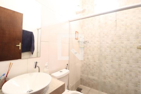 Banheiro Social de casa para alugar com 2 quartos, 100m² em Aclimação, Uberlândia