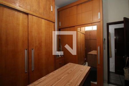 Quarto 1 de casa à venda com 4 quartos, 190m² em Penha Circular, Rio de Janeiro