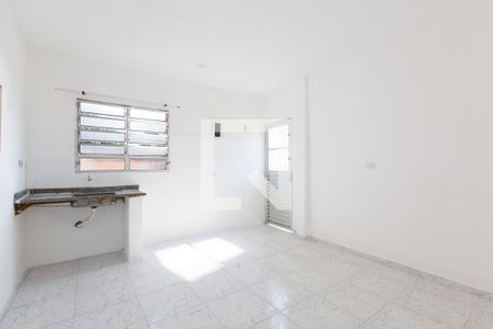 Sala/Cozinha de casa para alugar com 1 quarto, 60m² em Vila Curuçá Velha, São Paulo
