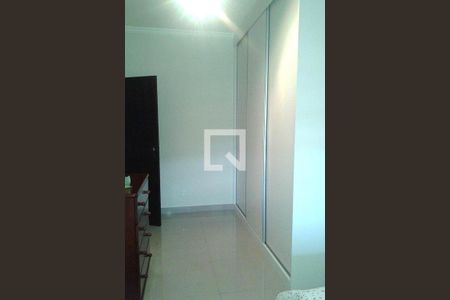 Casa à venda com 3 quartos, 218m² em Cinquentenario, Belo Horizonte