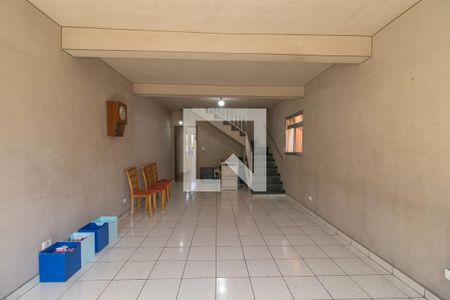 Sala de casa para alugar com 3 quartos, 125m² em Jardim Iva, São Paulo