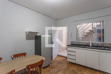 Cozinha de kitnet/studio para alugar com 1 quarto, 27m² em Centro, Diadema