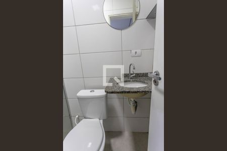 Banheiro de kitnet/studio para alugar com 1 quarto, 27m² em Centro, Diadema