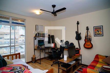 Quarto 1 de apartamento à venda com 3 quartos, 130m² em Icaraí, Niterói