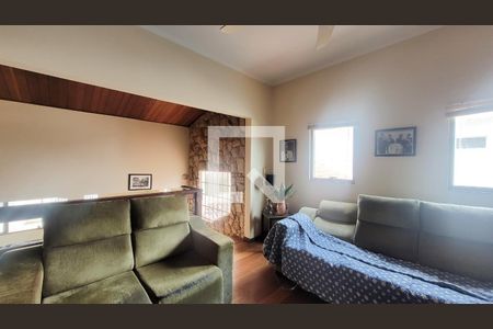 Sala de casa de condomínio à venda com 4 quartos, 257m² em Loteamento Caminhos de São Conrado (Sousas), Campinas