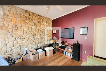 Sala de casa de condomínio à venda com 4 quartos, 257m² em Loteamento Caminhos de São Conrado (Sousas), Campinas