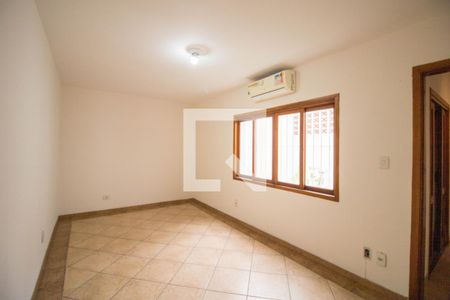 Sala de TV de casa à venda com 4 quartos, 200m² em Campo Belo, São Paulo