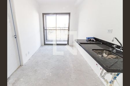 Sala/Cozinha de apartamento à venda com 2 quartos, 30m² em Quarta Parada, São Paulo
