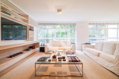 Sala de apartamento à venda com 3 quartos, 240m² em Jardim Europa, São Paulo