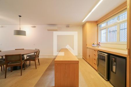 Sala de apartamento à venda com 3 quartos, 240m² em Jardim Europa, São Paulo