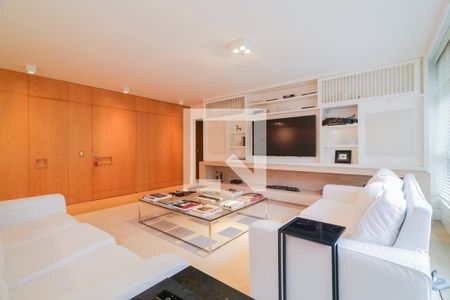 Sala de apartamento à venda com 3 quartos, 240m² em Jardim Europa, São Paulo