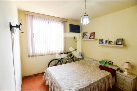 Quarto 1 de apartamento à venda com 3 quartos, 110m² em Grajaú, Rio de Janeiro