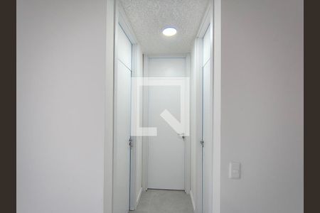Corredor de apartamento para alugar com 2 quartos, 65m² em Taquara, Rio de Janeiro