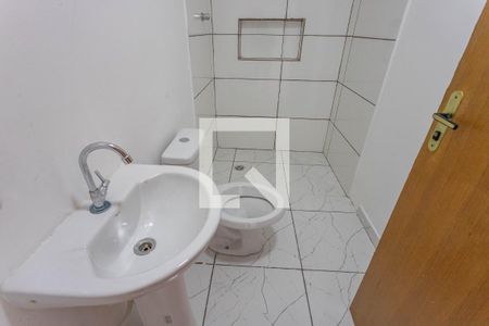 Banheiro de kitnet/studio para alugar com 1 quarto, 22m² em Serraria, Diadema