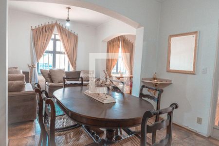 Casa para alugar com 5 quartos, 270m² em Vila Aurora, Indaiatuba