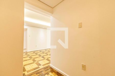 Sala de apartamento à venda com 2 quartos, 100m² em Independência, Porto Alegre