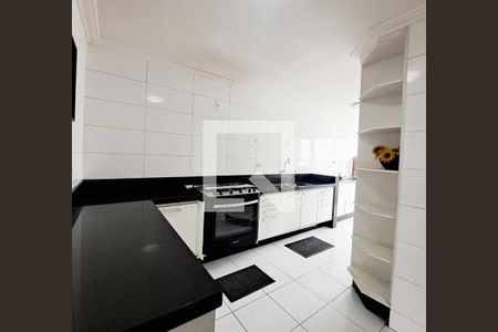 Cozinha de apartamento à venda com 3 quartos, 90m² em Vila Yara, Osasco