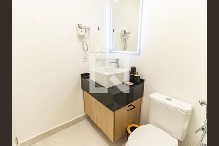 Banheiro Social de kitnet/studio para alugar com 1 quarto, 25m² em Vila Regente Feijó, São Paulo