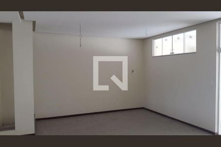 Casa à venda com 3 quartos, 300m² em Recreio dos Bandeirantes, Rio de Janeiro