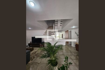 Casa à venda com 5 quartos, 500m² em Recreio dos Bandeirantes, Rio de Janeiro
