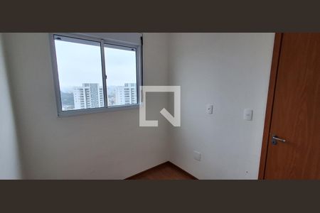 Quarto 2 de apartamento para alugar com 2 quartos, 36m² em Vila Palmares, São Caetano do Sul