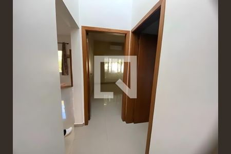 Corredor de casa para alugar com 2 quartos, 61m² em Novo Progresso, Contagem
