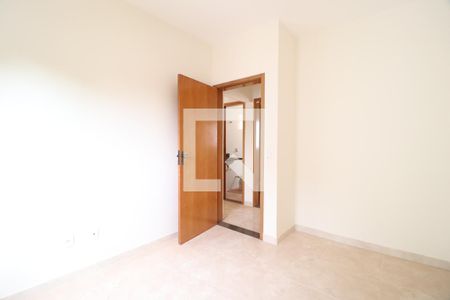 Quarto 1 de apartamento para alugar com 2 quartos, 50m² em Jardim Inconfidência, Uberlândia