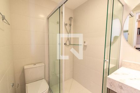 Banheiro de kitnet/studio para alugar com 1 quarto, 24m² em Vila Mariana, São Paulo