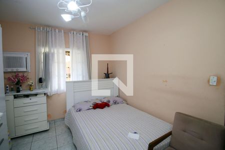 Quarto 1 de casa à venda com 4 quartos, 127m² em Irajá, Rio de Janeiro