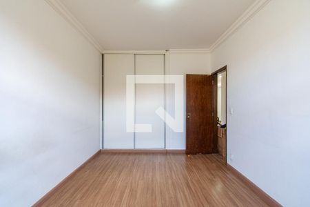 Quarto 1 de apartamento à venda com 2 quartos, 110m² em Sagrada Família, Belo Horizonte
