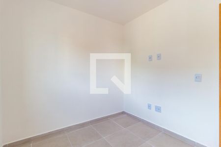 Quarto de apartamento para alugar com 2 quartos, 47m² em Vila Bertioga, São Paulo