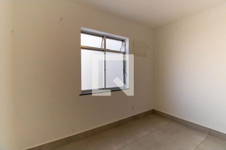 Quarto de apartamento à venda com 2 quartos, 99m² em Charitas, Niterói