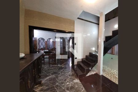 Casa para alugar com 4 quartos, 280m² em Jardim São Paulo, São Paulo