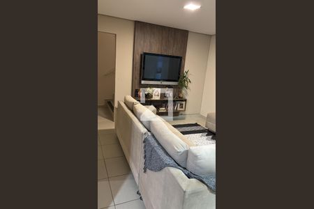 Sala de casa à venda com 4 quartos, 360m² em Jardim do Lago, Contagem