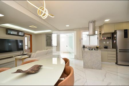 Sala  de apartamento à venda com 2 quartos, 136m² em Santo Antônio, Belo Horizonte