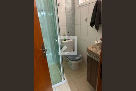 Banheiro da Suíte de apartamento à venda com 2 quartos, 61m² em Vila Camilópolis, Santo André