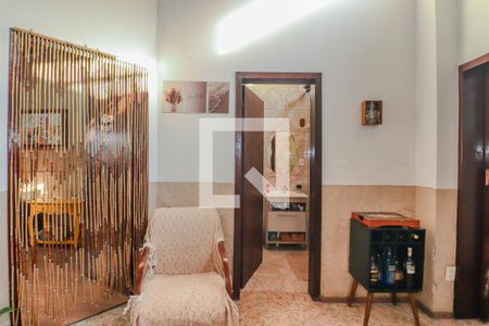 Sala de casa à venda com 3 quartos, 120m² em Santa Rosa de Lima, Porto Alegre