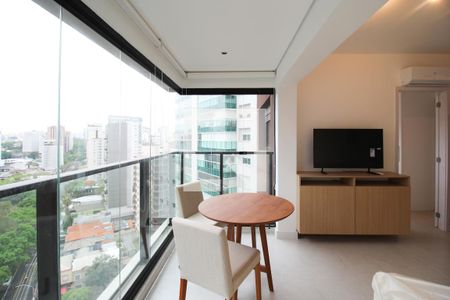Sala de apartamento para alugar com 1 quarto, 36m² em Indianópolis, São Paulo