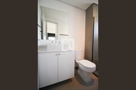 Banheiro   de apartamento para alugar com 1 quarto, 40m² em Indianópolis, São Paulo