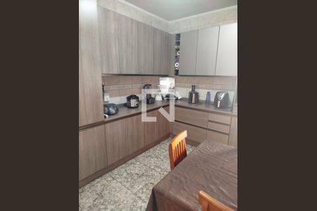 Cozinha de casa à venda com 3 quartos, 320m² em Quitaúna, Osasco