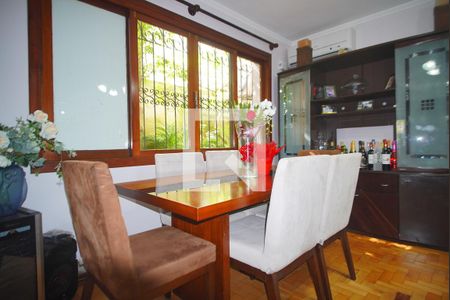 Sala de Jantar de casa à venda com 4 quartos, 300m² em Passo D’areia, Porto Alegre