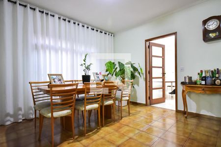 Sala de Jantar de casa para alugar com 3 quartos, 137m² em Jardim Cláudia, São Paulo