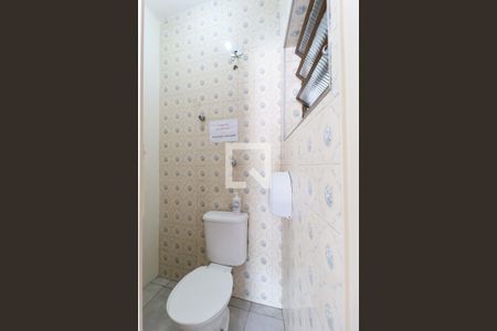 Lavabo de casa para alugar com 2 quartos, 175m² em Vila Nova Galvão, São Paulo