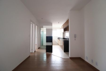Sala de apartamento para alugar com 2 quartos, 55m² em Jardim Espanha, Uberlândia