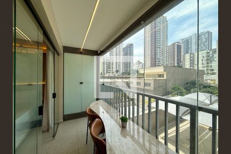 Sacada de apartamento à venda com 1 quarto, 38m² em Jardim das Acacias, São Paulo