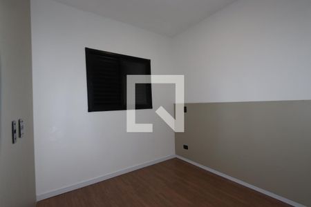 Quarto 1 de apartamento para alugar com 2 quartos, 45m² em Vila Fernandes, São Paulo