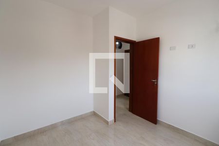 Quarto 1 de apartamento para alugar com 2 quartos, 45m² em Vila Antonina, São Paulo