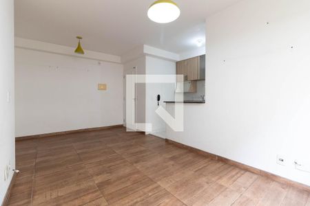 Sala de apartamento para alugar com 2 quartos, 51m² em Jardim Santa Emilia, São Paulo