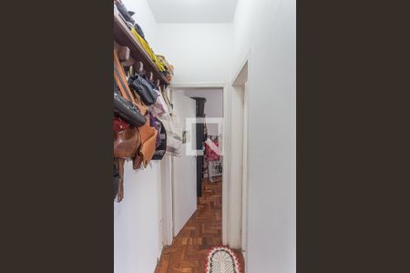 Corredor de apartamento à venda com 1 quarto, 69m² em Cruzeiro, Belo Horizonte