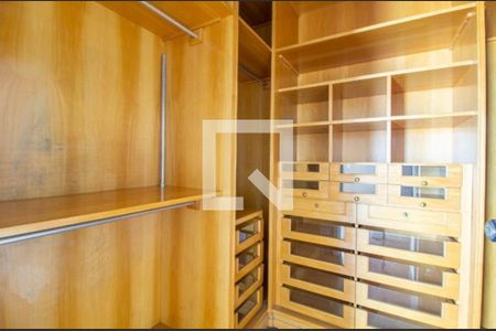 Apartamento para alugar com 4 quartos, 194m² em Campo Belo, São Paulo